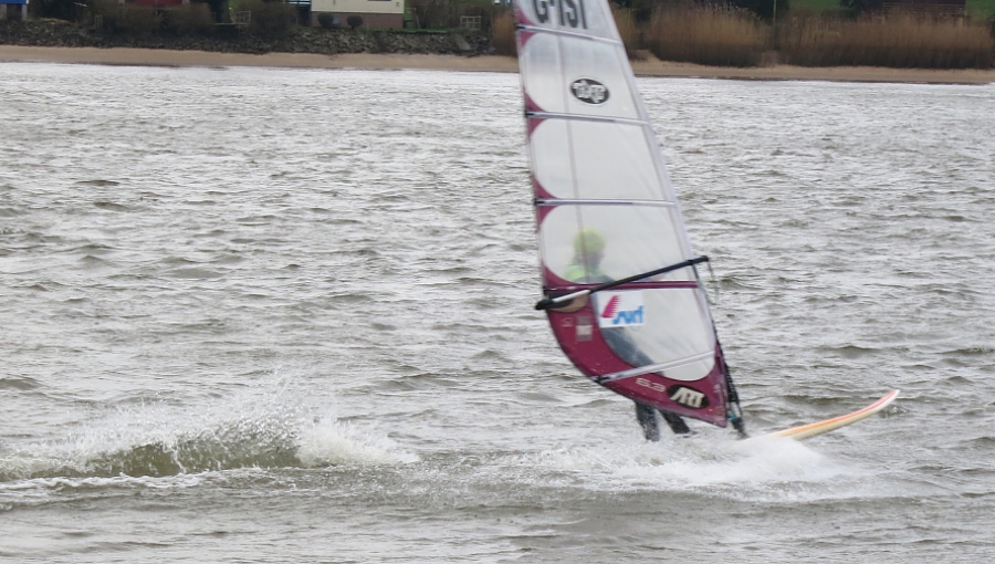 Windsurfen / SUP auf der Elbe